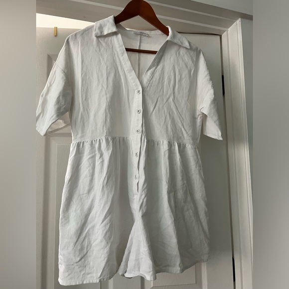Vestique white Romper with Pockets - Picture 10 of 11